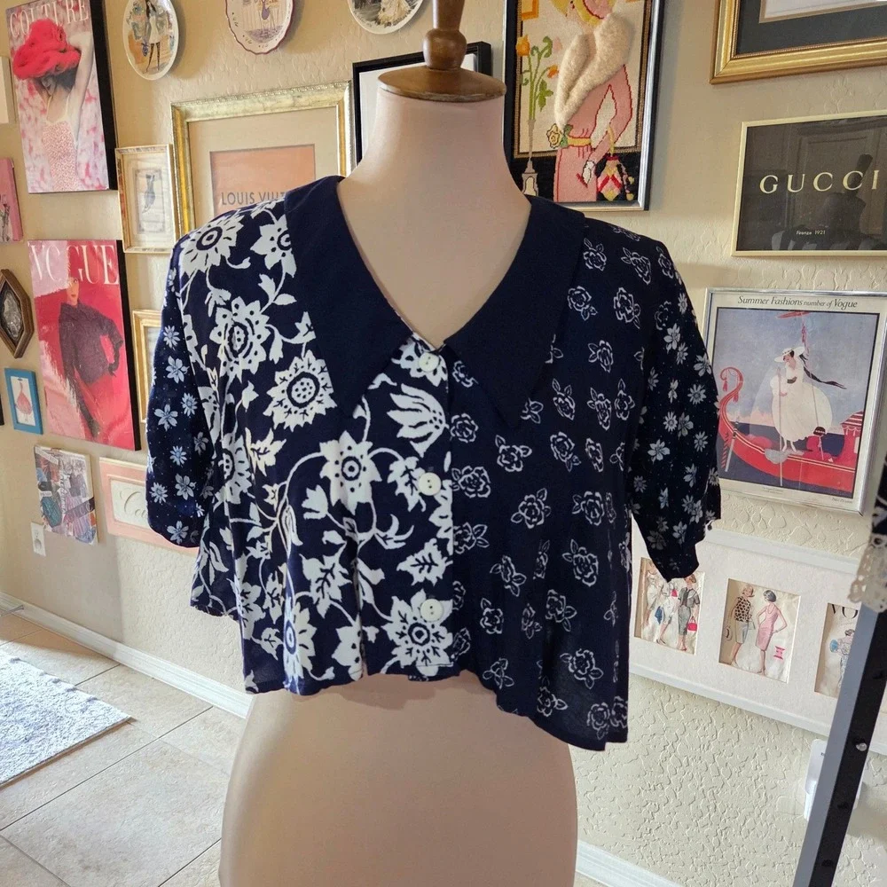 Vintage New Era Navy Floral 2 Piece Set Crop‎ Top Shorts Lace Trim Belted Medium